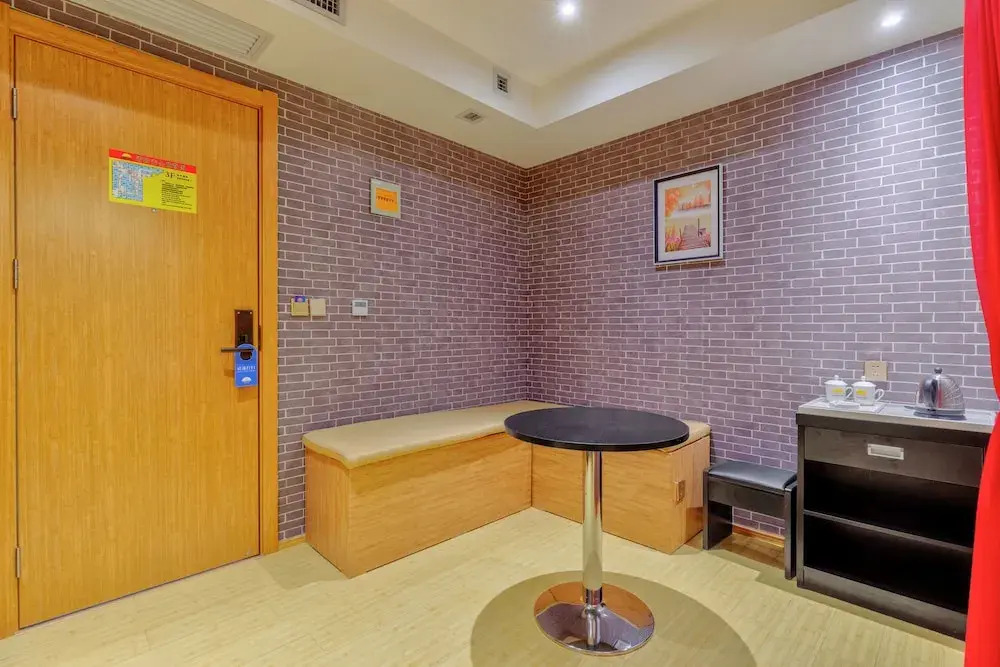 Mr.Vinegar Hotel