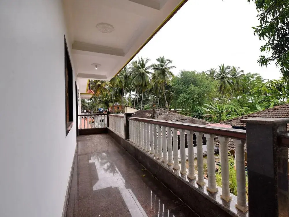 OYO 16966 Home Elegant Studio LPK Waterfront
