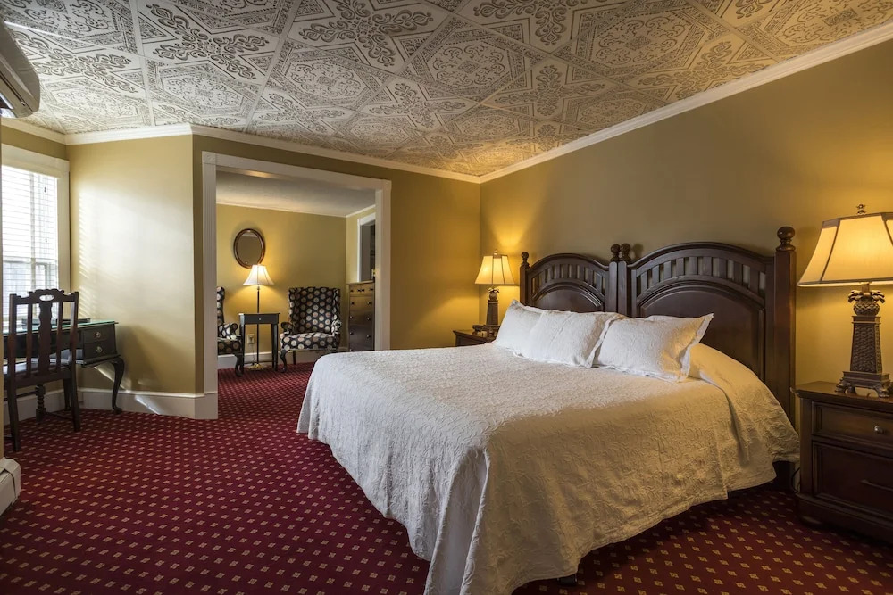Bay View Inn