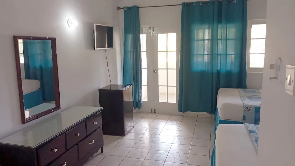 Negril Beach Villa