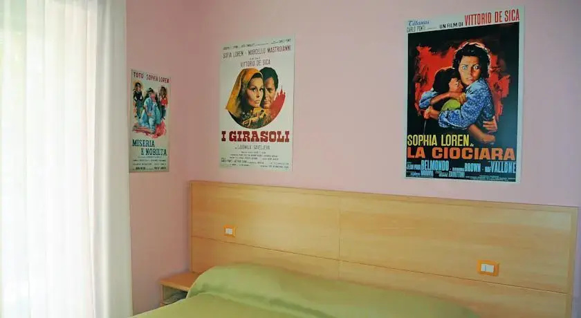 La Locandina