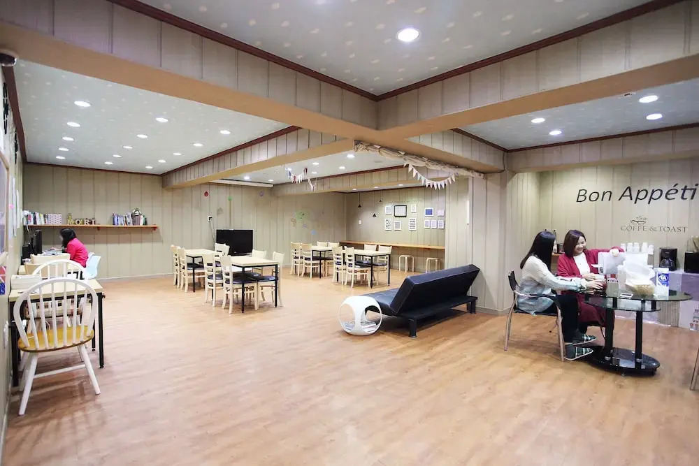 Mori Guesthouse - Hostel