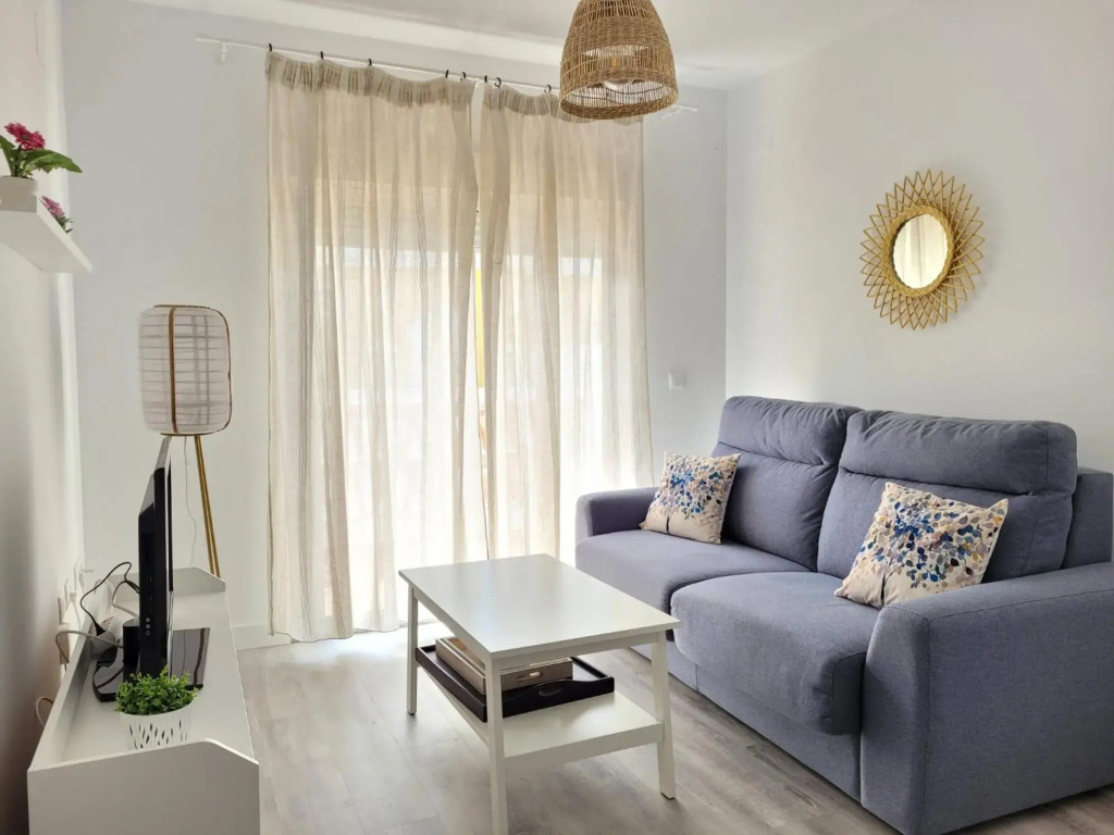 Apartamento en Rota con piscina y parking junto al mar