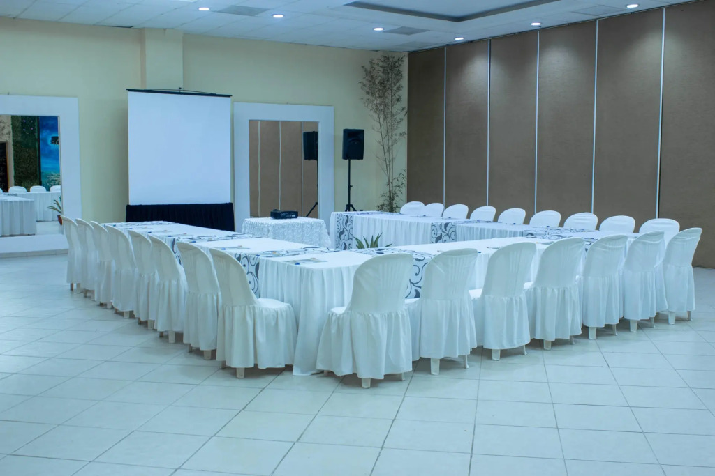 Hotel Castillo Huatulco & Beach Club