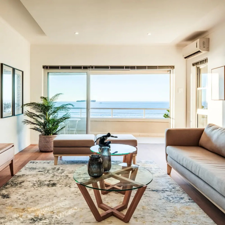 Stunning 3-bedroom Sea Point Retreat Marin