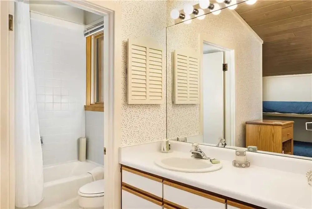 Stonebridge Condominiums