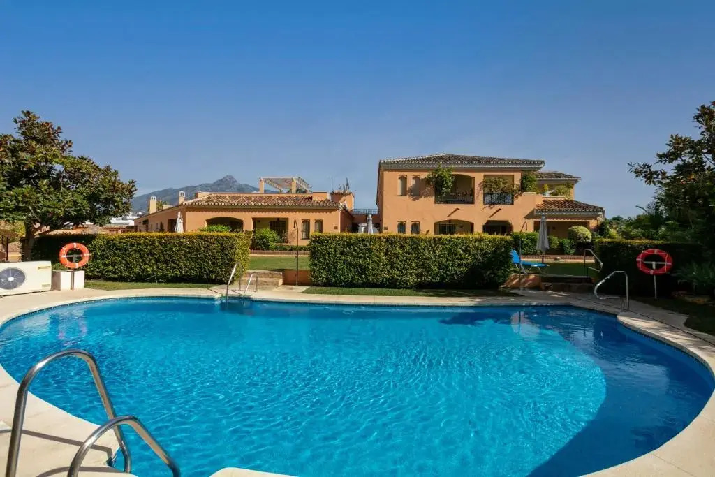 Excellent location 2 bed Apt in Puerto Golf RDR244