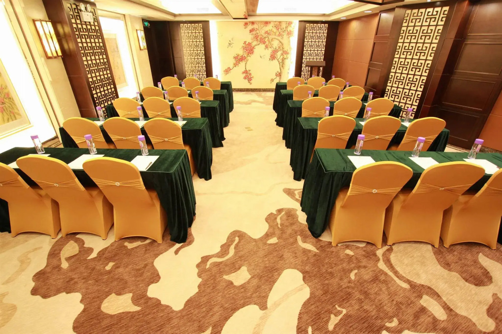 Fortune Hotel