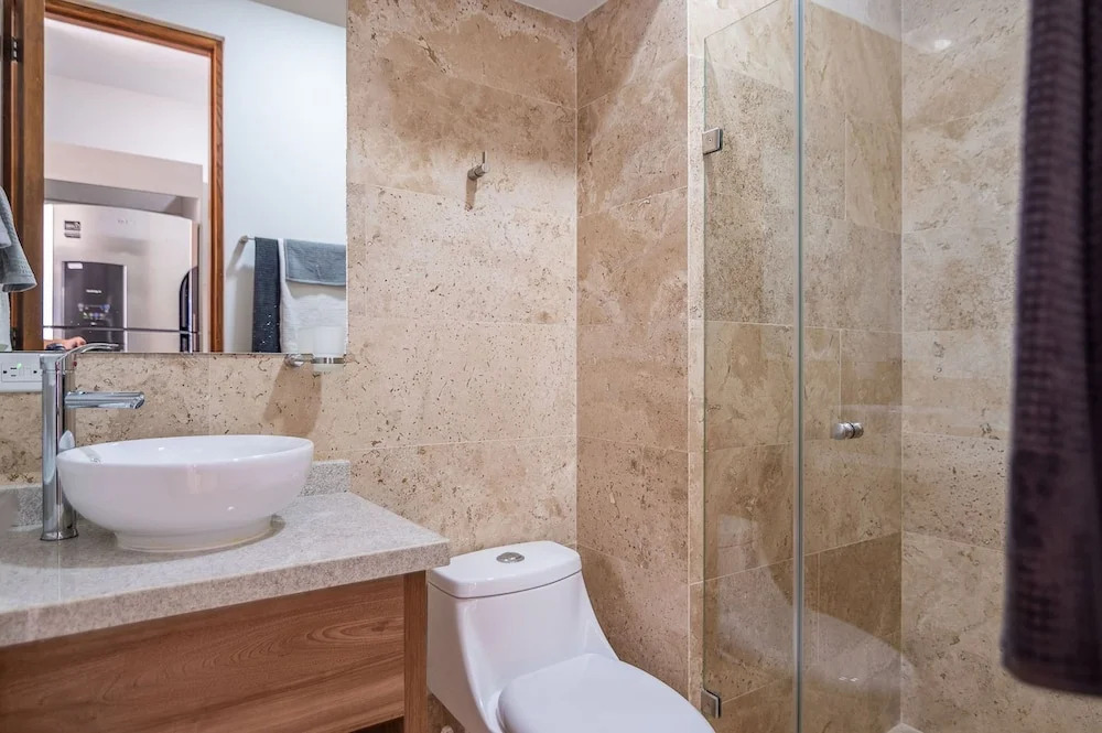 Menesse Midtown by Riviera Rentals