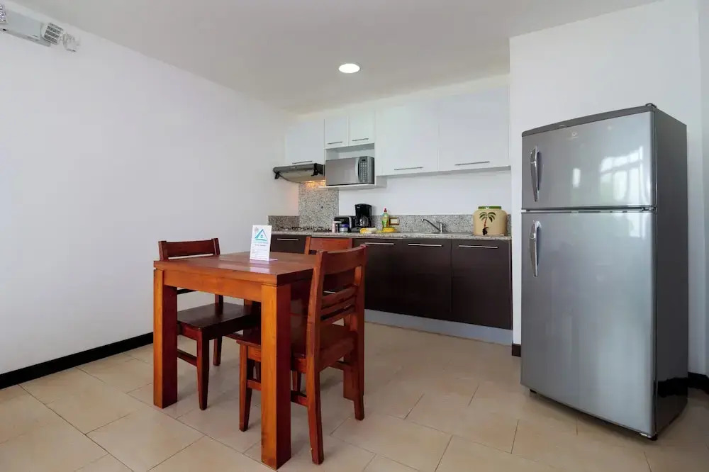 Galapagos Apartments - Bay View House
