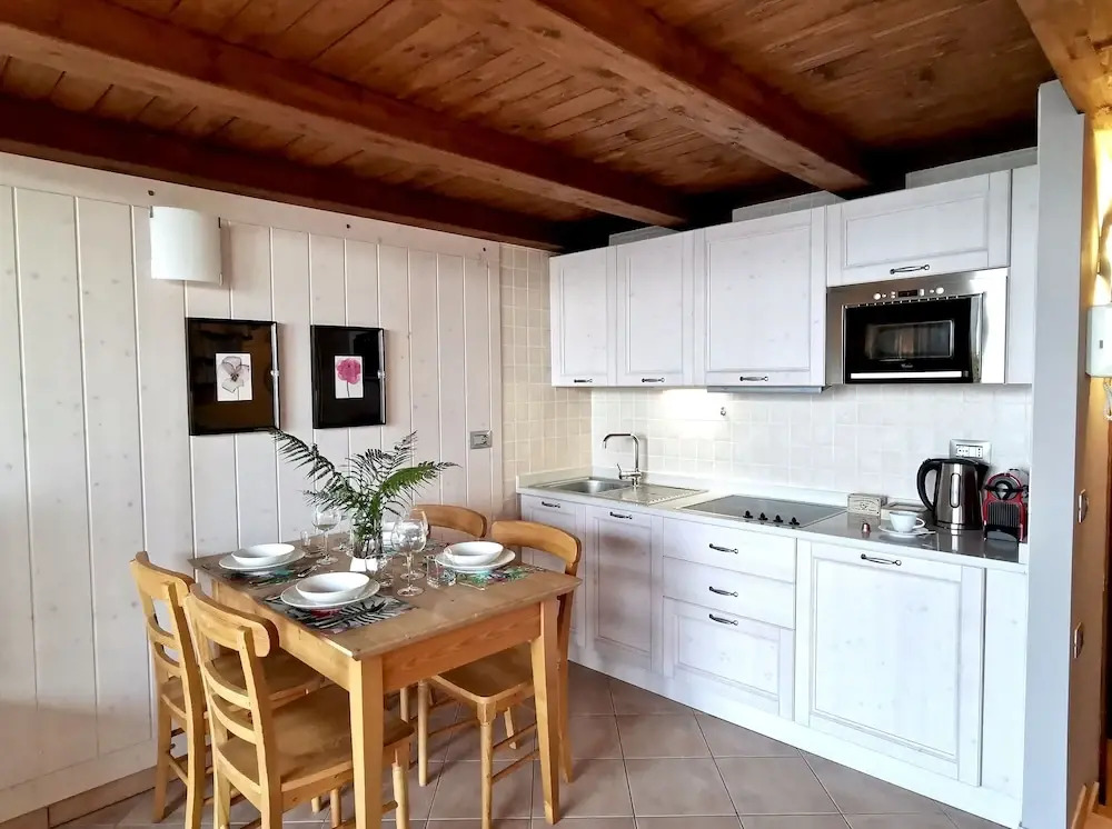 Luxury Cottage by Design Studio