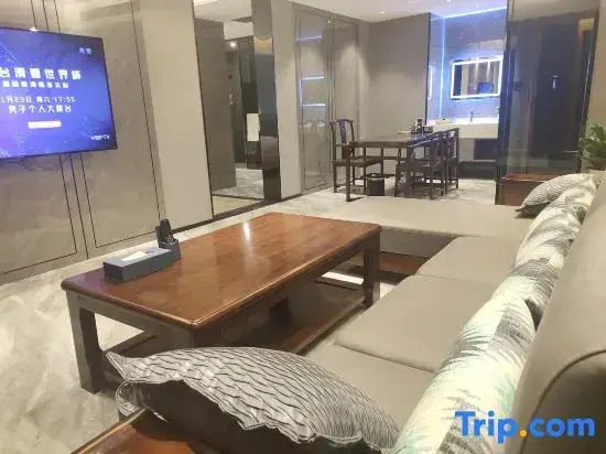 XinYue international Hotel PingJiang branch