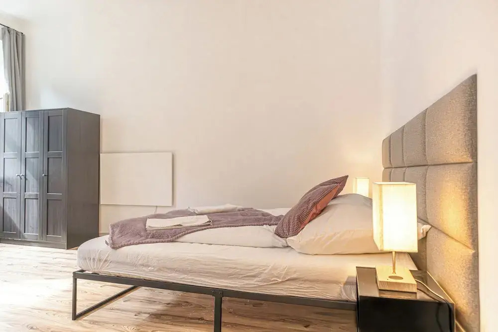 Charming 2BR Apt Close to Westbahnhof