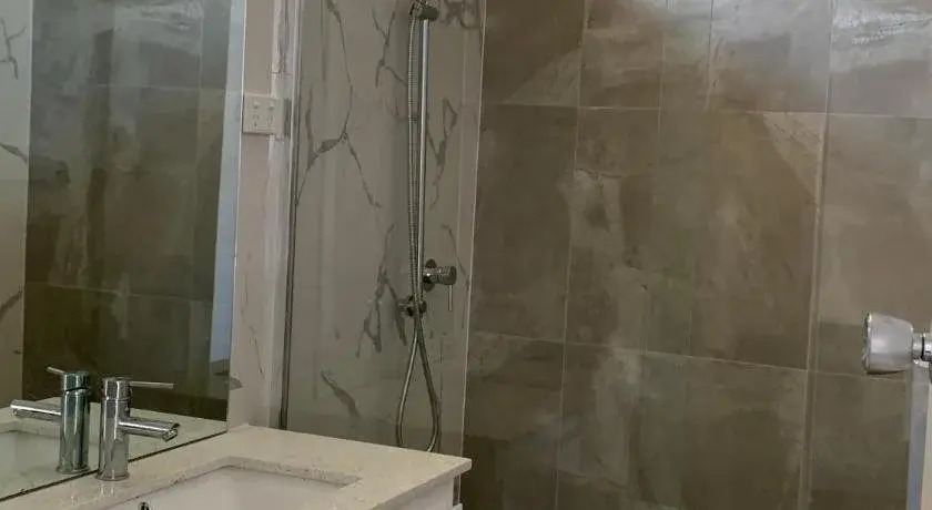 Aston Suites - Sale