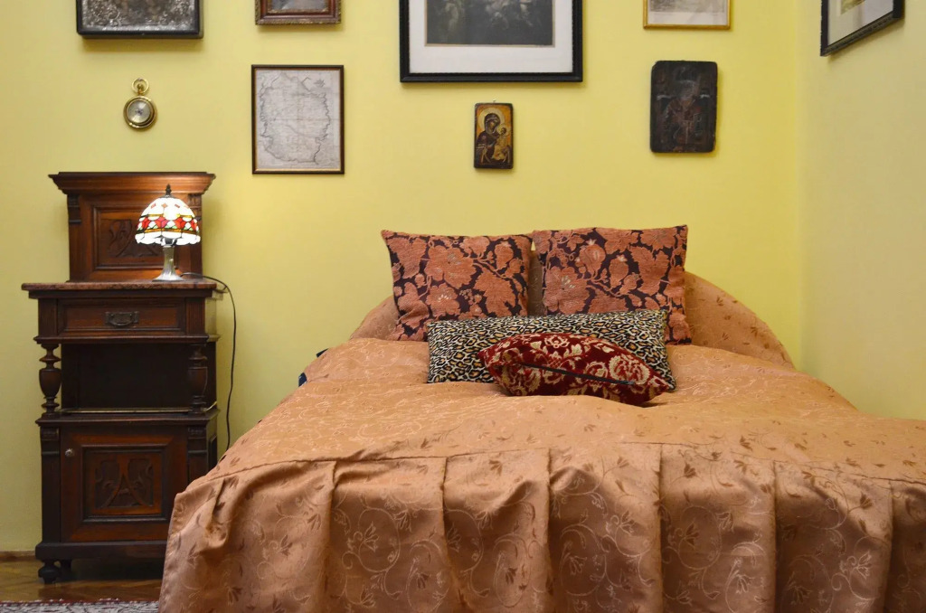 Central 5 Guest House