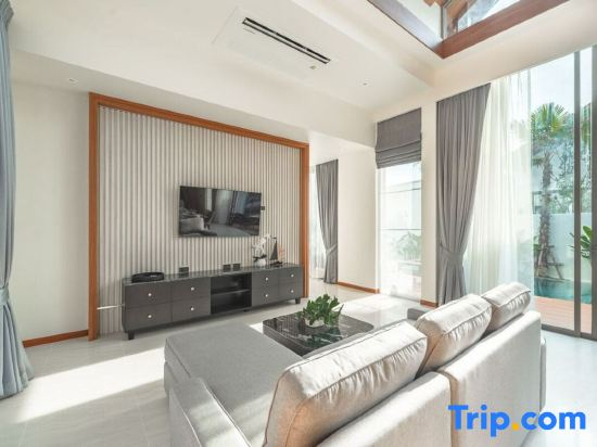 *Quiet Glamour Oasis - 4BR Poolside Sanctuary V186