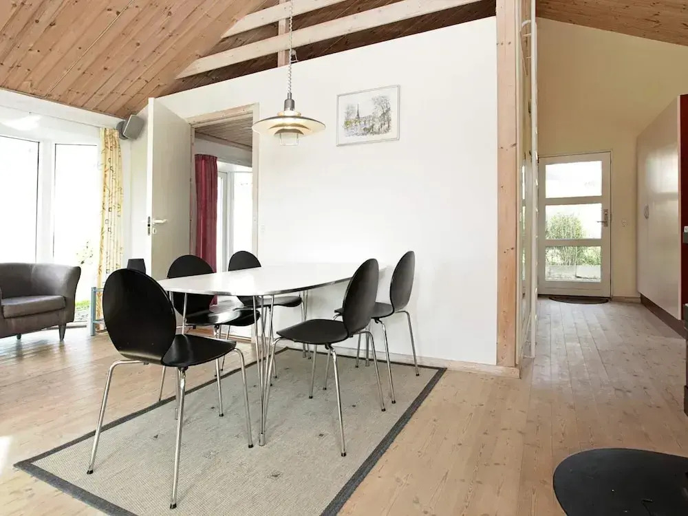 6 Person Holiday Home in Praesto