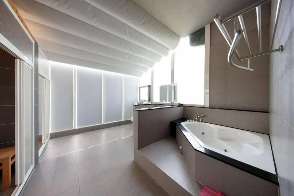 Zhuyuan Ju B&B
