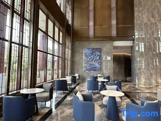 Dongxiang Ln Dongfang Hotel