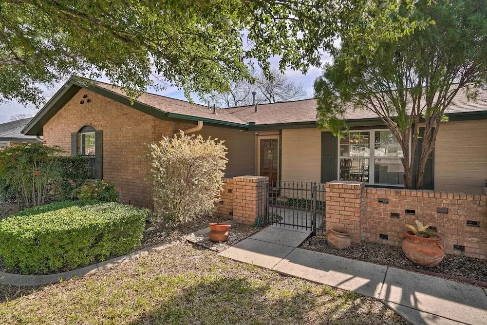 San Antonio Home w/ Pool, Near Lackland AFB
