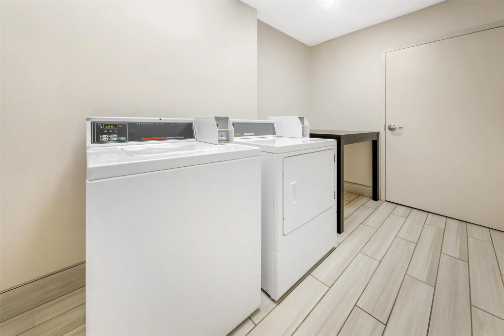 Best Western PLUS Vineyard Inn and Suites