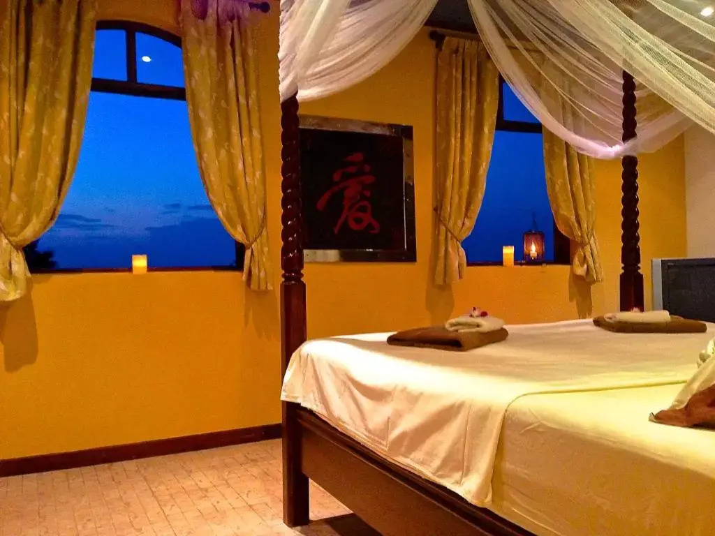 Ever dreamed of staying in a 3 Bedroom Castle-SDV044B-By Samui Dream Villas