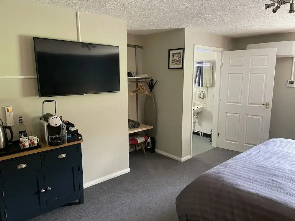 Village Limits Bed and Breakfast Rooms