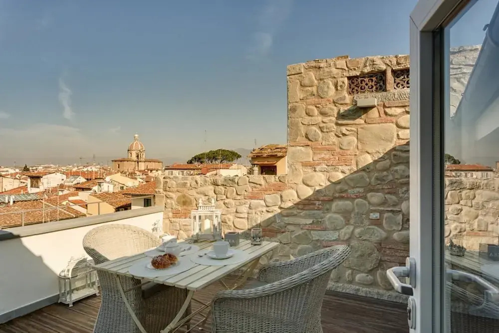 Beautiful Terrace Serragli