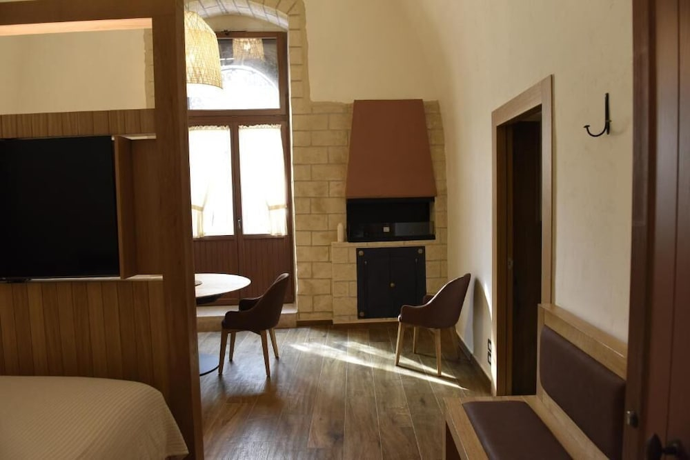 GAPO Rooms