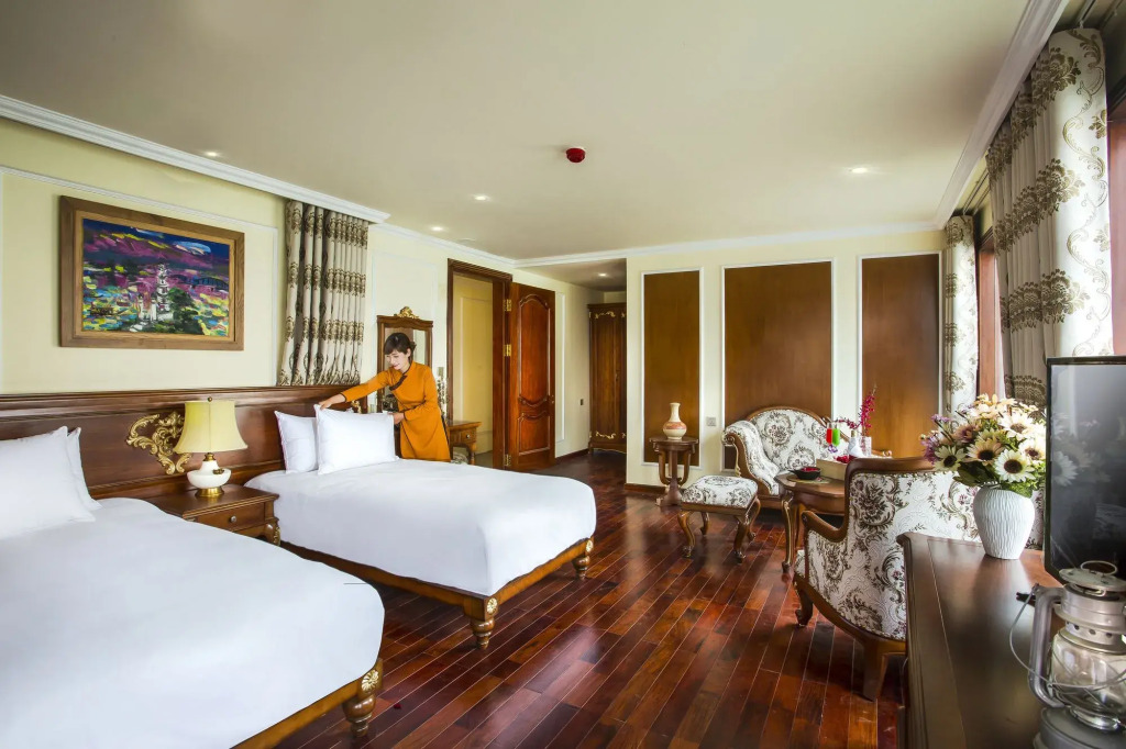 Emperor Cruises Legacy Halong