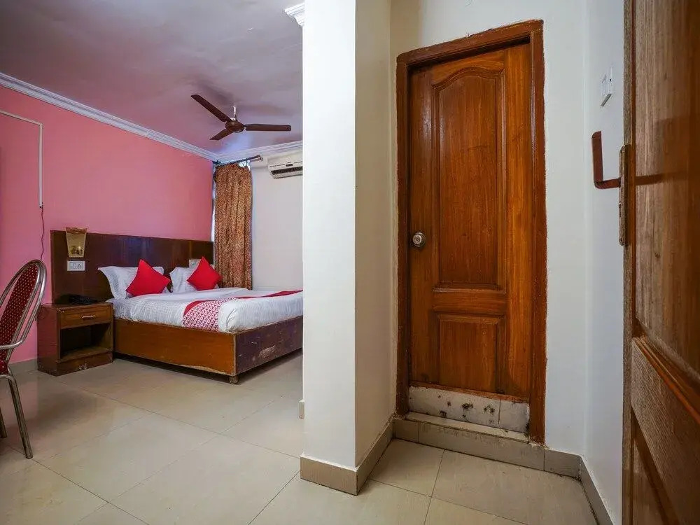 OYO 18310 Adda Concept Hotel