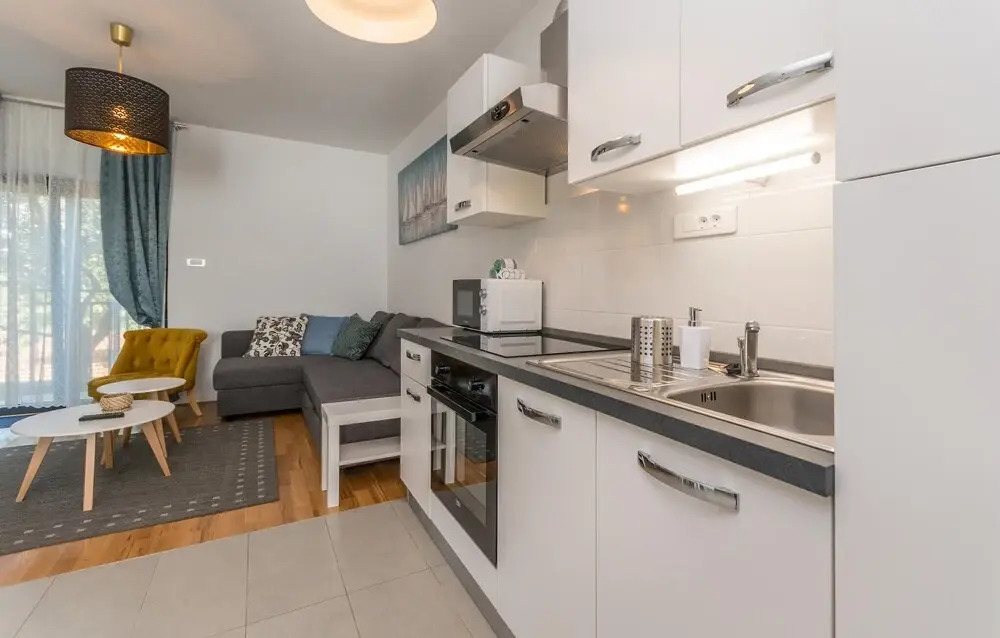 Beautiful Apartment in Sukosan With 2 Bedrooms and Wifi