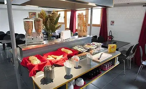Egg Hotel Goussainville CDG