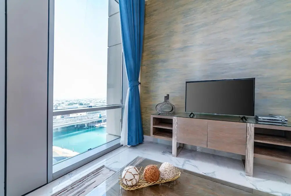 Vacation bay Noura Tower