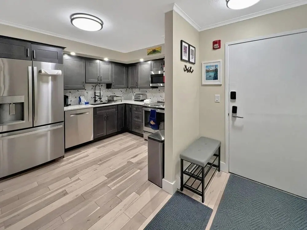 Gateway Condominiums A10 Brought to you by GetAway Vacations