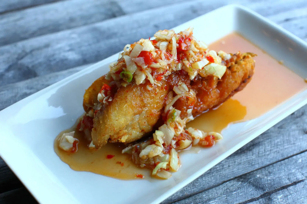 PP Red Tuna Hut