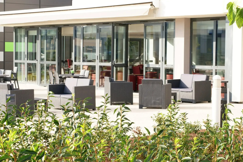 B&B HOTEL Lyon Aéroport Saint-Quentin-Fallavier