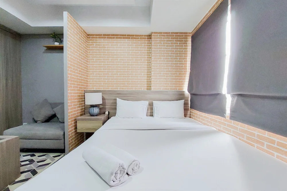 Warm And Simply Look Studio Room Apartment Urban Heights Residences