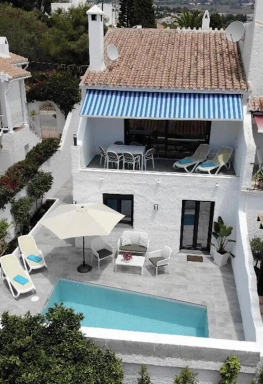 Wonderful House by the sea