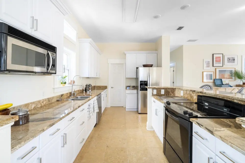 Topsail by Avantstay Bright Beachside Getaway w/ Pool & Ocean Views