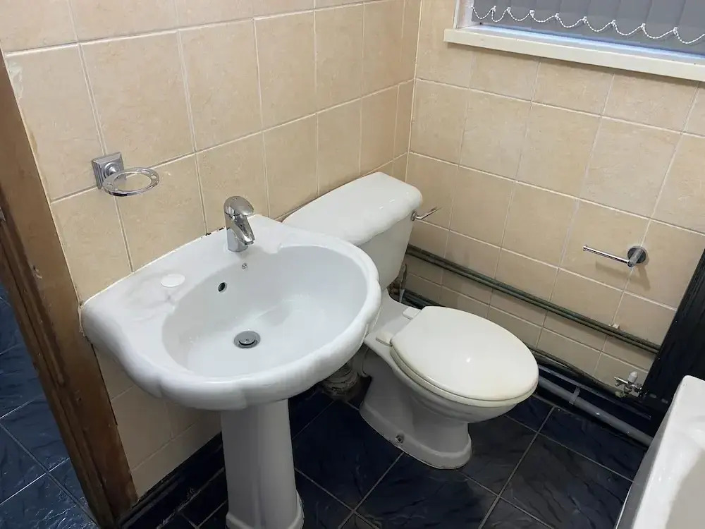 Room in Guest Room - Double Room in Coventry City Centre