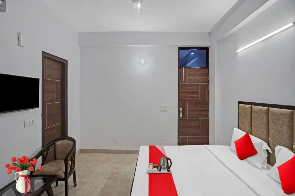 Flagship 701023 Raj Residency