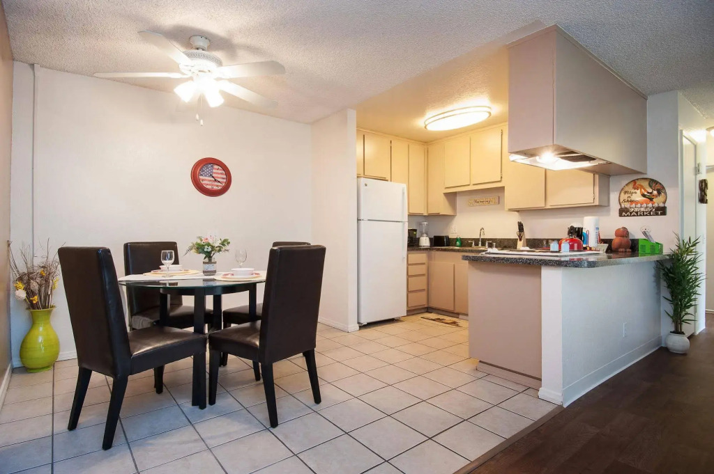 Sunshine Suites at Mid-City