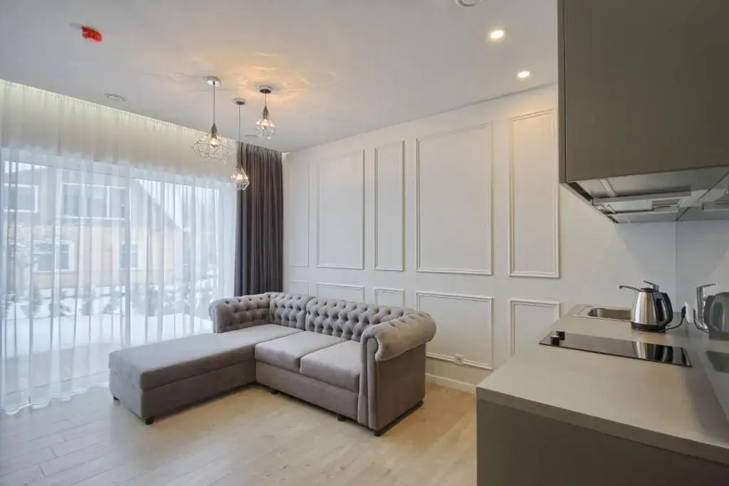 Nikolas Apartamentai Birstono 7