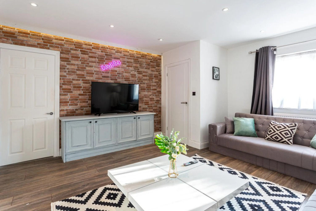 Hamlet Mews by Sorted Stay