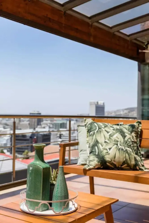 3 Bedroom Hilltop Home with Spectacular Views