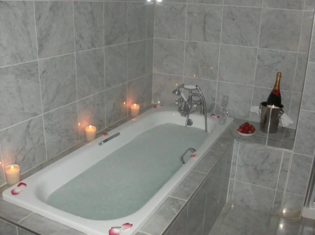 Everglades Hotel