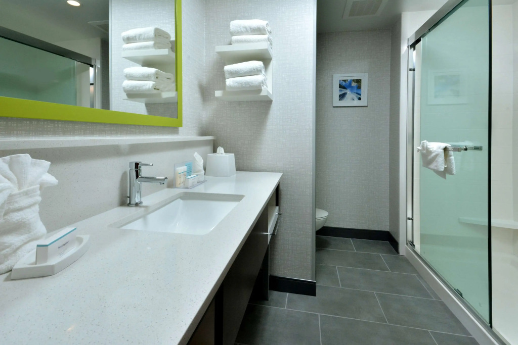 Hampton Inn & Suites Charlotte North I 485