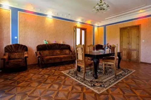 Raindi Guesthouse