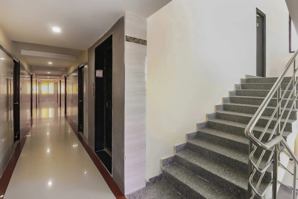 Nine Star Hotel